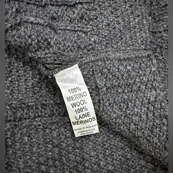 Inis Crafts Ireland 100% Merino Wool Cable Knit Poncho Cape Gray Women’s S/M - Picture 3 of 7